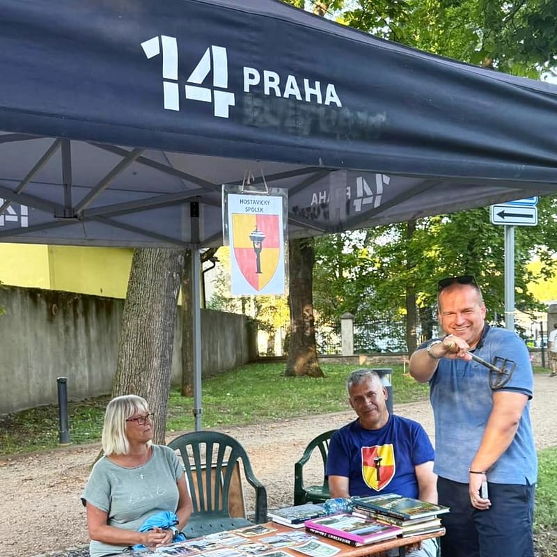 Propagační stánek Spolek Hostavice Praha 14.
